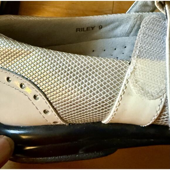 Sandbaggers Riley White/Pewter Golf Cleats T Strap Easy Close Shoes Women’s Sz 9 - Picture 8 of 8